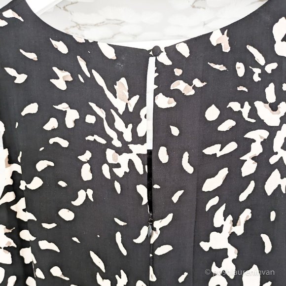 Jaeger Sleeveless Shift Dress – Black / White Floral Print – US 6 - Picture 10 of 16